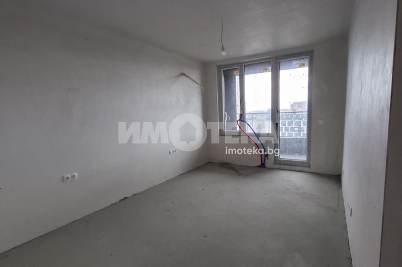 Продава  2-стаен град София , Банишора , 72 кв.м | 28758442 - изображение [3]