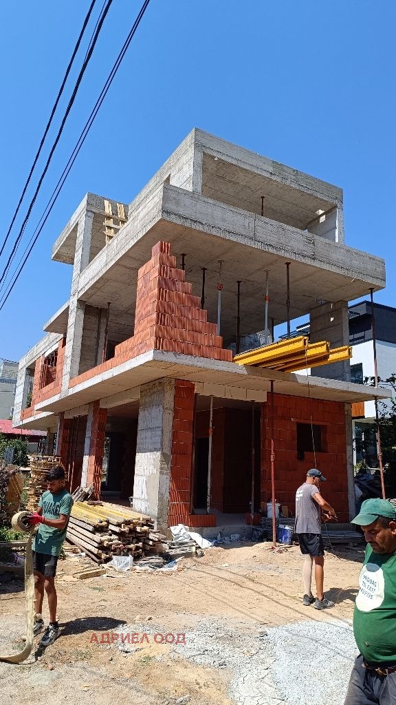 De vânzare  Casa Sofia , m-t Cambanite , 209 mp | 69911974 - imagine [10]