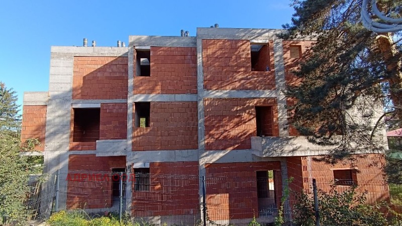 Te koop  Huis Sofia , m-t Kambanite , 209 m² | 69911974 - afbeelding [4]