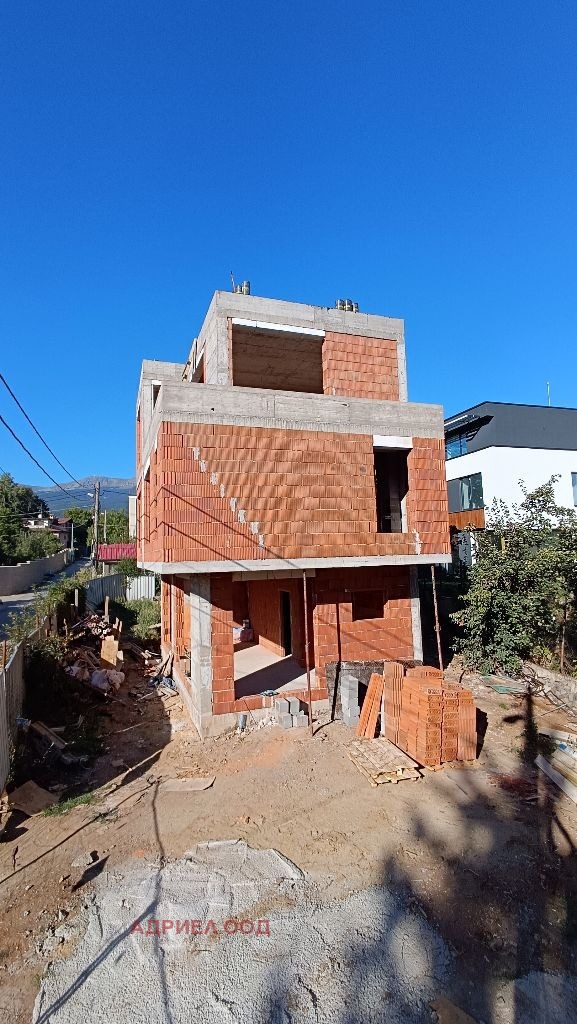 Satılık  Ev Sofia , m-t Kambanite , 209 metrekare | 69911974 - görüntü [2]