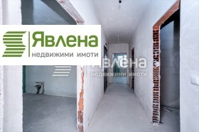 3-стаен град София, Банишора 9