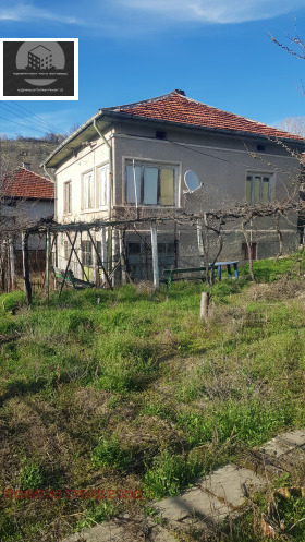 Продажба на къщи в област Кюстендил — страница 2 - изображение 4 