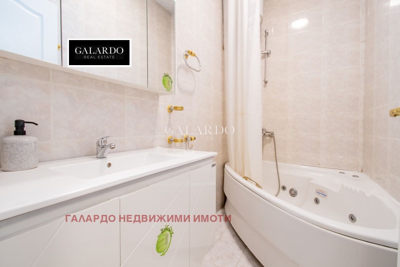 Продава 3-СТАЕН, гр. София, Център, снимка 16 - Aпартаменти - 49219074