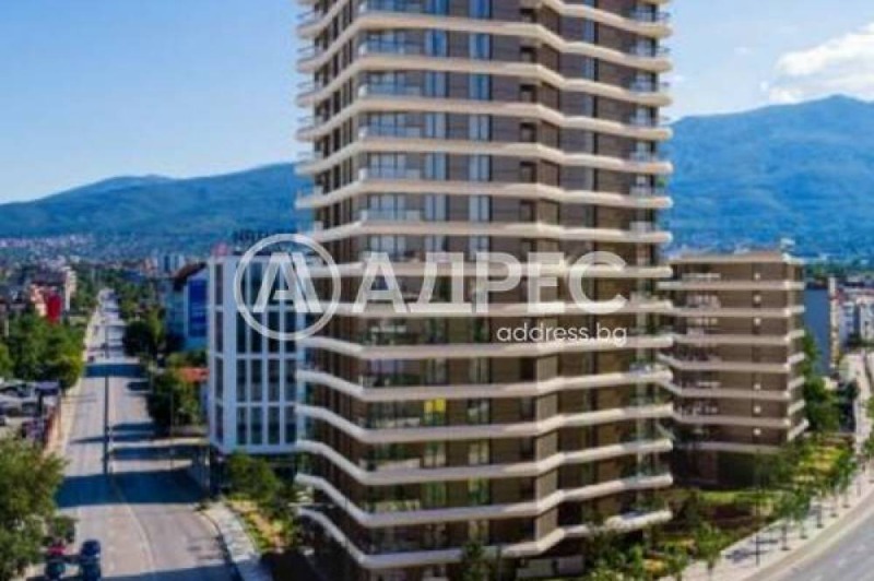 Продава МНОГОСТАЕН, гр. София, Хладилника, снимка 1 - Aпартаменти - 49135620