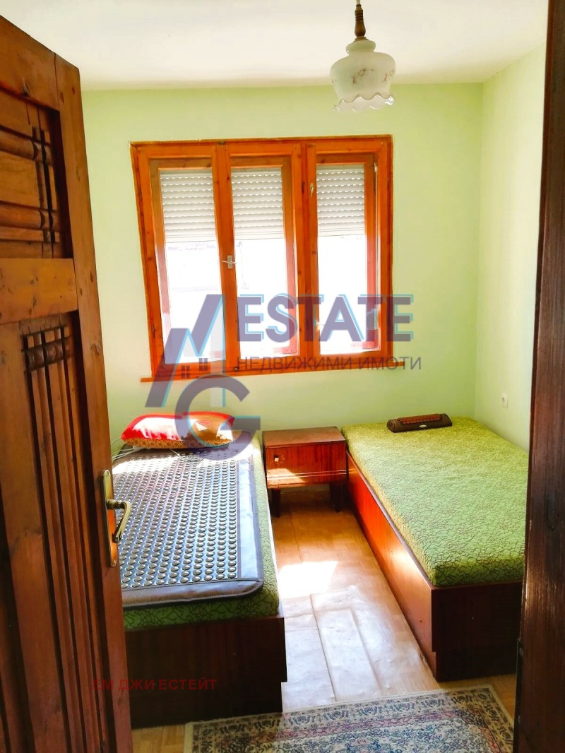 Продава  Къща област Ямбол , с. Миладиновци , 475 кв.м | 92898186 - изображение [9]