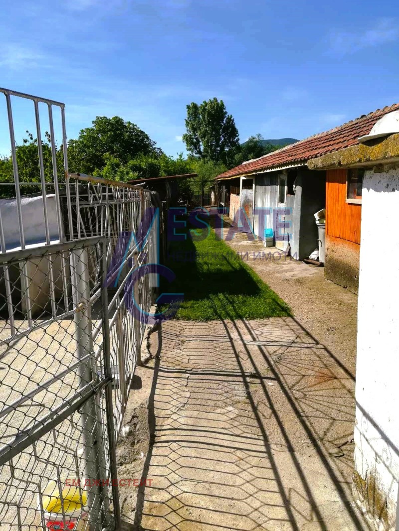 Продава  Къща област Ямбол , с. Миладиновци , 475 кв.м | 92898186 - изображение [12]