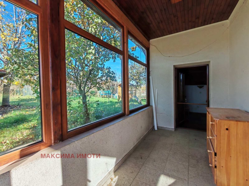 Продава КЪЩА, гр. Бургас, с. Маринка, снимка 2 - Къщи - 52433920