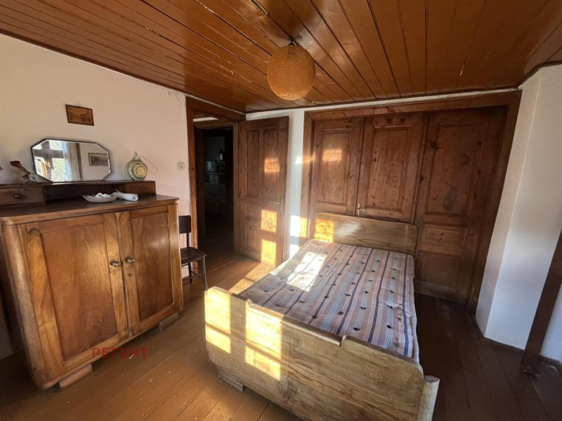 Продава КЪЩА, с. Боженците, област Габрово, снимка 3 - Къщи - 53333915