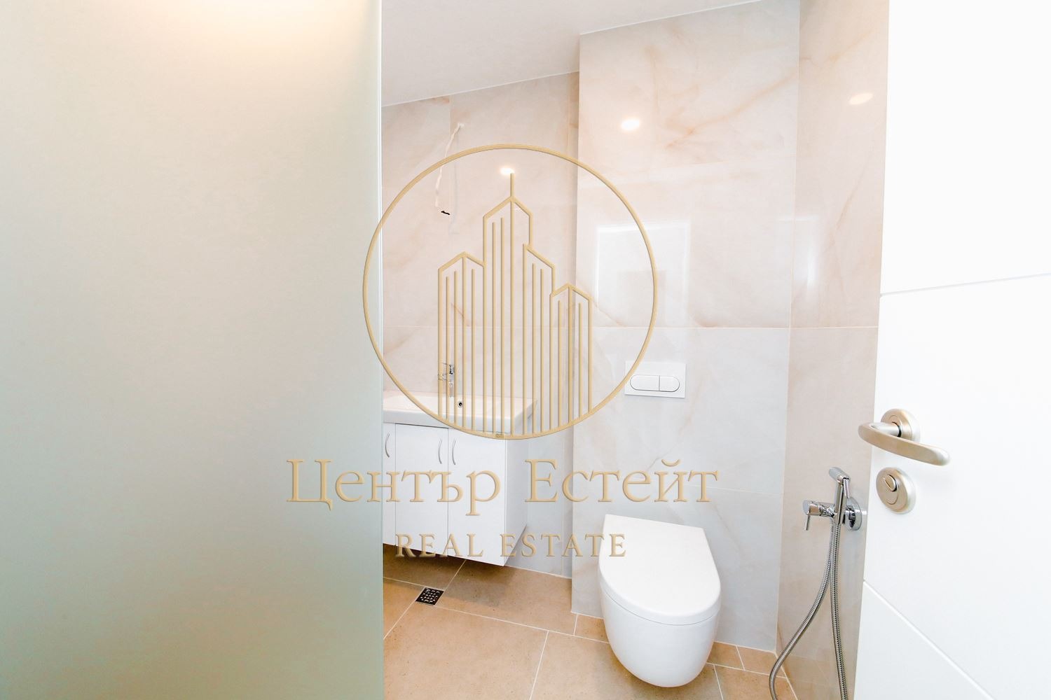 Продава 3-СТАЕН, гр. Плевен, Широк център, снимка 11 - Апартаменти - 54380970