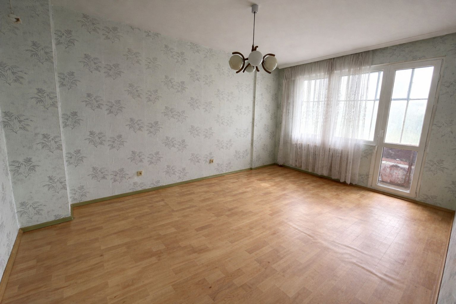 Продава 3-СТАЕН, гр. Варна, Младост 2, снимка 2 - Апартаменти - 54641722