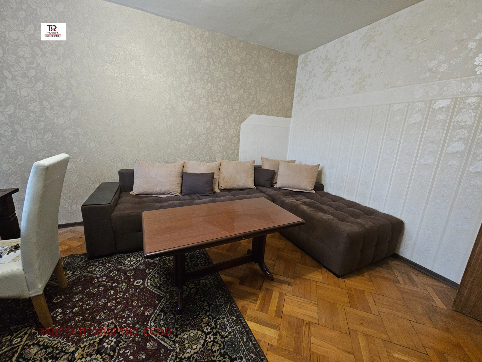Продава 3-СТАЕН, гр. Перник, Изток, снимка 2 - Апартаменти - 56484610