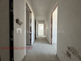 2 chambres Lyulin 4, Sofia
