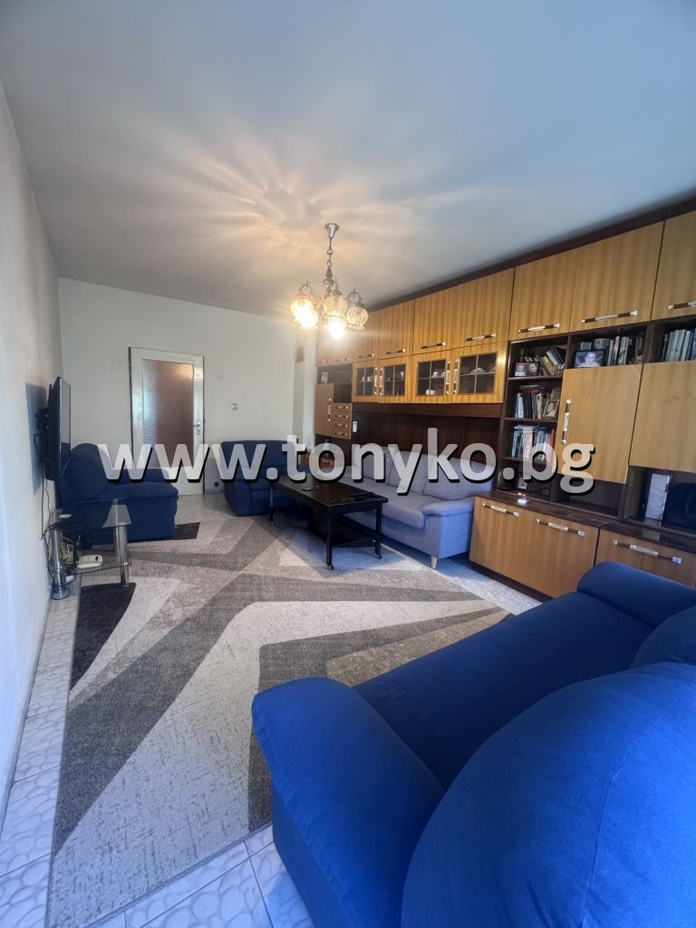 In vendita  2 camere da letto Plovdiv , Hristo Smirnenski , 92 mq | 74307605