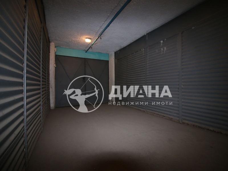 Продава ГАРАЖ, ПАРКОМЯСТО, гр. Пловдив, Център, снимка 3 - Гаражи и паркоместа - 53876065