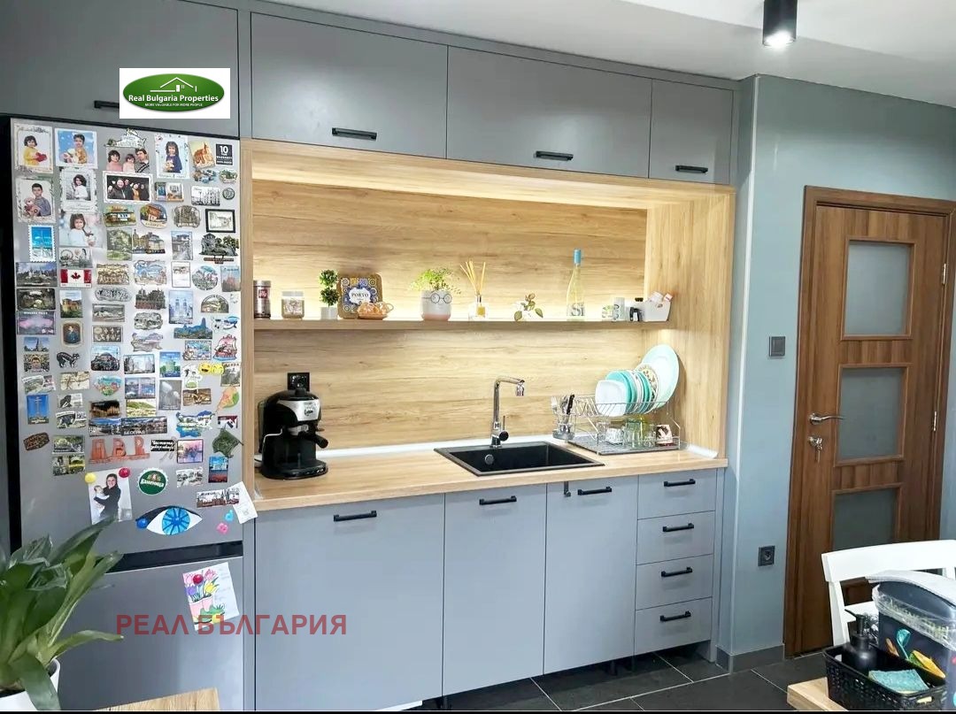 Продава ЕТАЖ ОТ КЪЩА, гр. Русе, Дружба 2, снимка 2 - Етаж от къща - 55103793