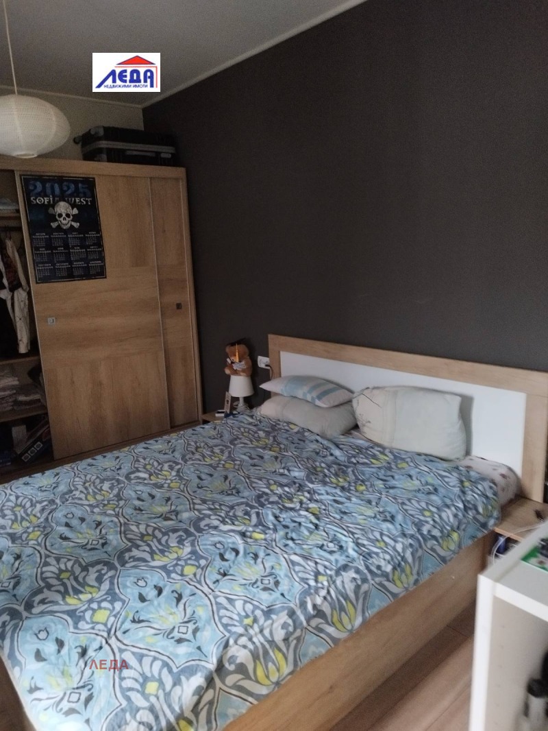 Продава 3-СТАЕН в град Плевен, Идеален център - 65 кв.м / 127 000 € » 248 390.41 лв., ЛЕДА