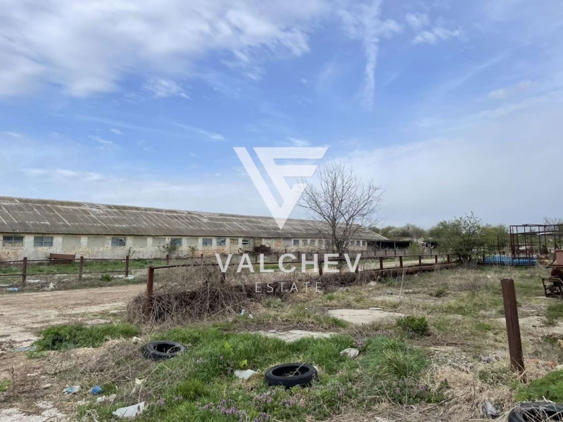 Продава ПРОМ. ПОМЕЩЕНИЕ в област Варна, с. Николаевка - 1295 кв.м / 285 000 € » 557 411.55 лв., ВЪЛЧЕВ ЕСТЕЙТ