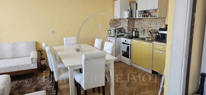 Продава 4-СТАЕН, гр. Пловдив, Централна гара, снимка 2 - Aпартаменти - 48303345