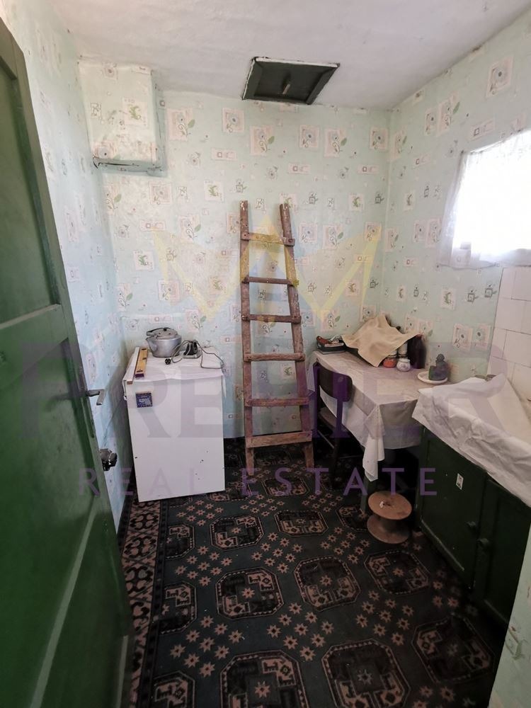 Продава КЪЩА, с. Соколово, област Добрич, снимка 6 - Къщи - 53094325