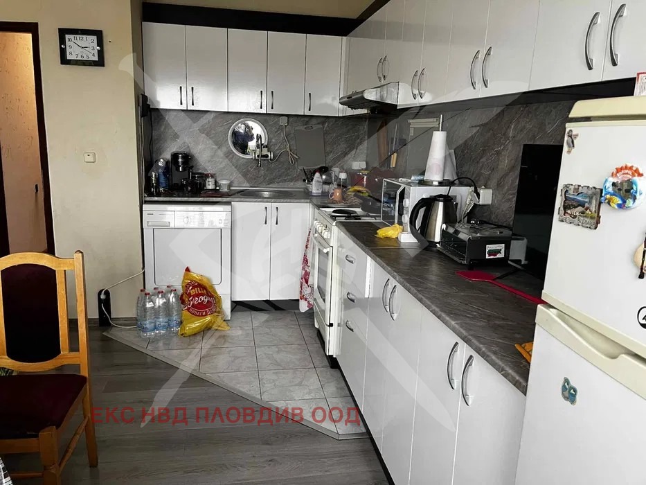 Продава 2-СТАЕН, гр. Пазарджик, Идеален център, снимка 3 - Апартаменти - 54640731