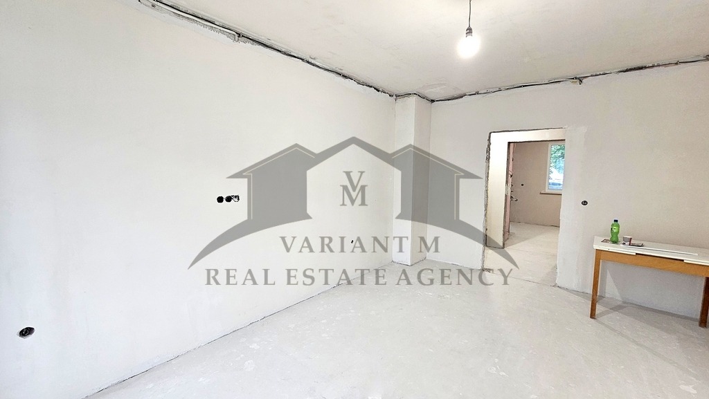 Продава МНОГОСТАЕН, гр. Варна, Възраждане 2, снимка 4 - Апартаменти - 54708654
