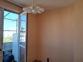 1 quarto Nadejda 3, Sofia