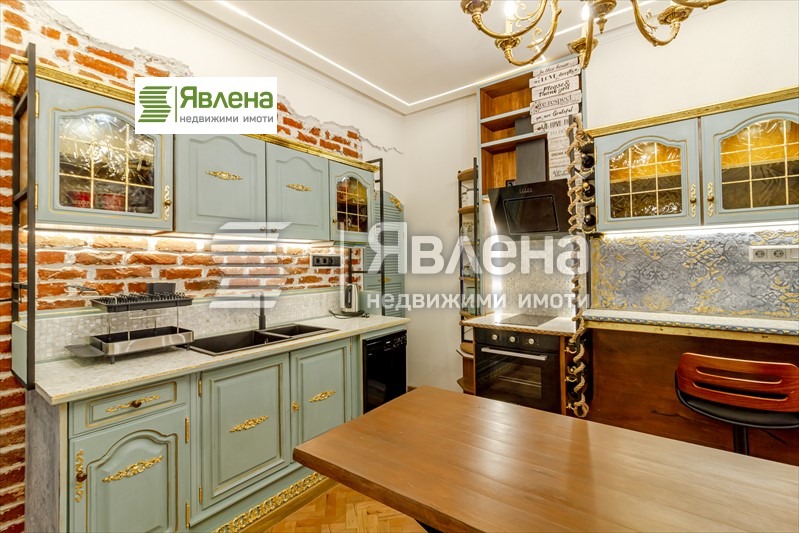 Продава 2-СТАЕН, гр. София, Център, снимка 3 - Апартаменти - 53001605