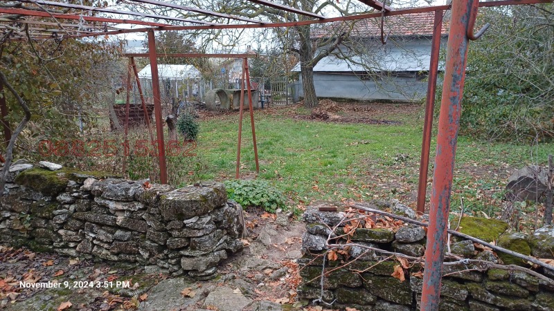 Продава КЪЩА, с. Попгригорово, област Добрич, снимка 12 - Къщи - 52780097