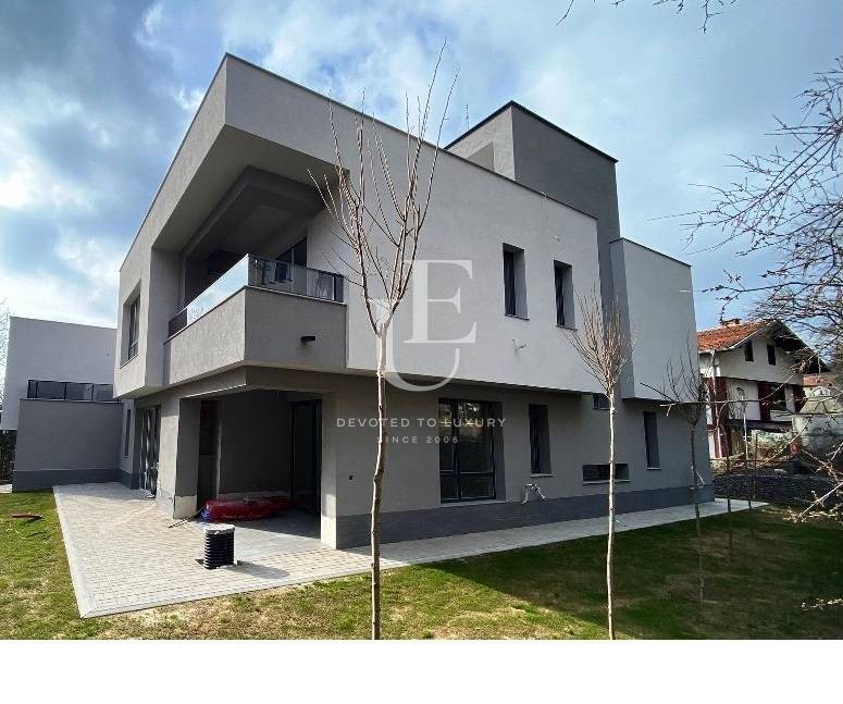Продава  Къща град София , с. Владая , 318 кв.м | 34839747