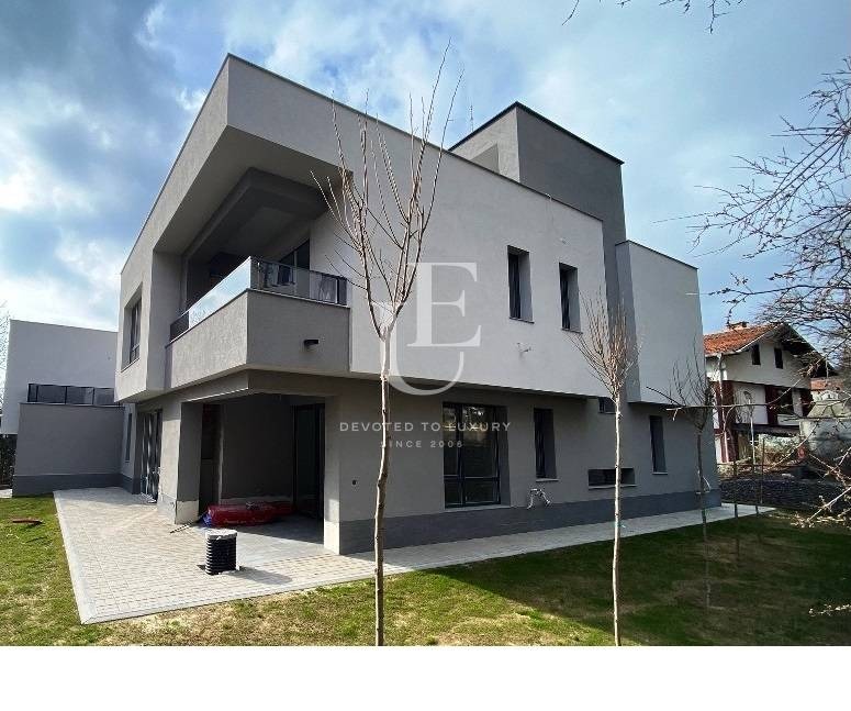 Te koop  Huis Sofia , Vladaja , 318 m² | 75400885 - afbeelding [13]