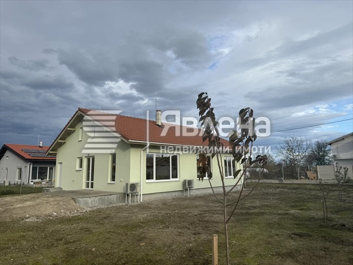 Продава КЪЩА, с. Граф Игнатиево, област Пловдив, снимка 7 - Къщи - 55731654