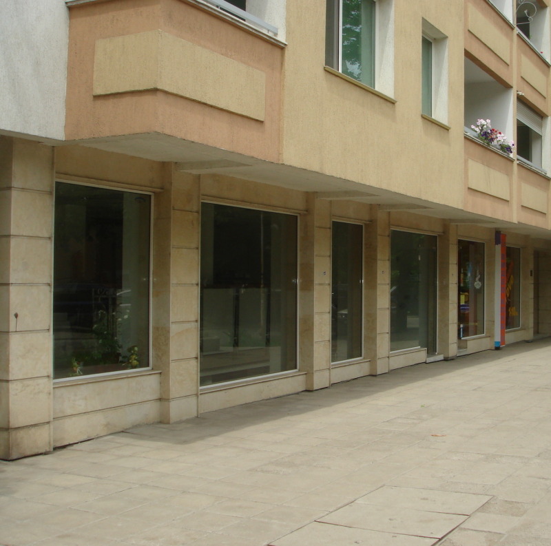 À vendre  Boutique Sofia , Strelbichte , 330 m² | 67209314