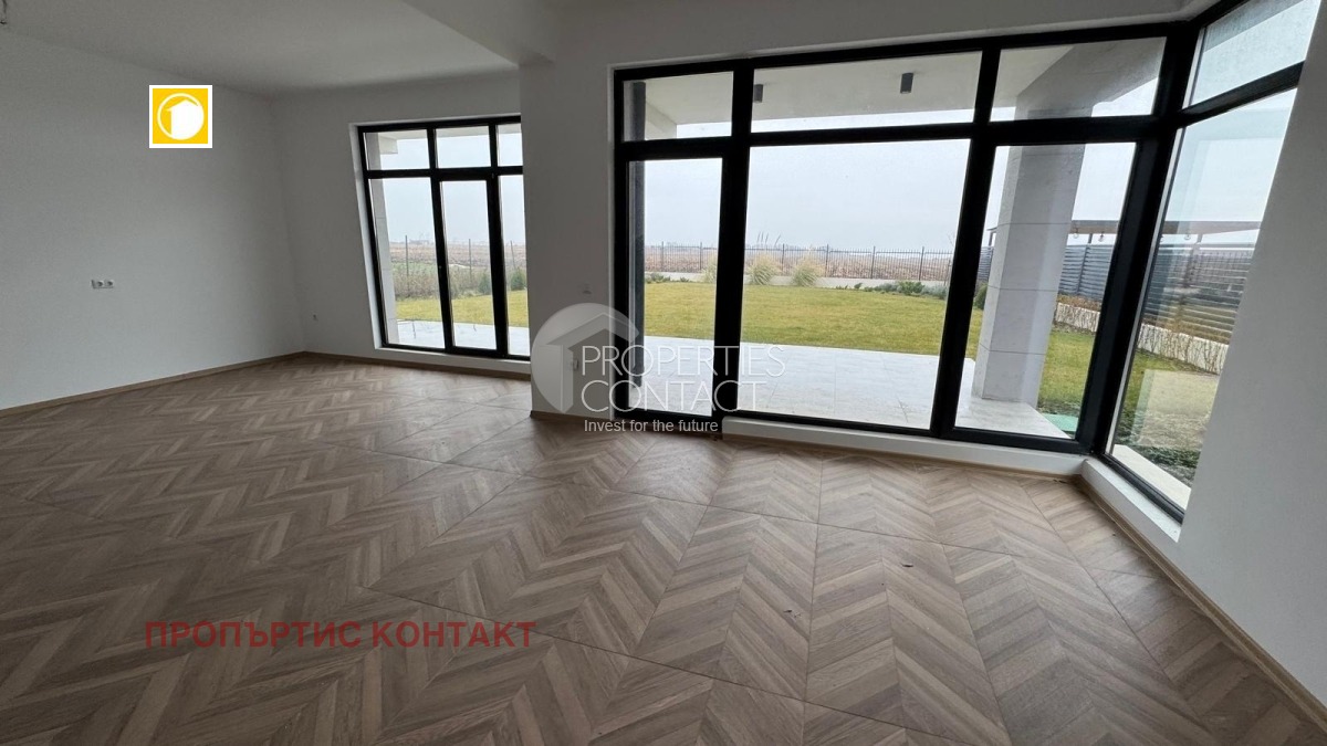 Продава КЪЩА, гр. Поморие, област Бургас, снимка 2 - Къщи - 55527015