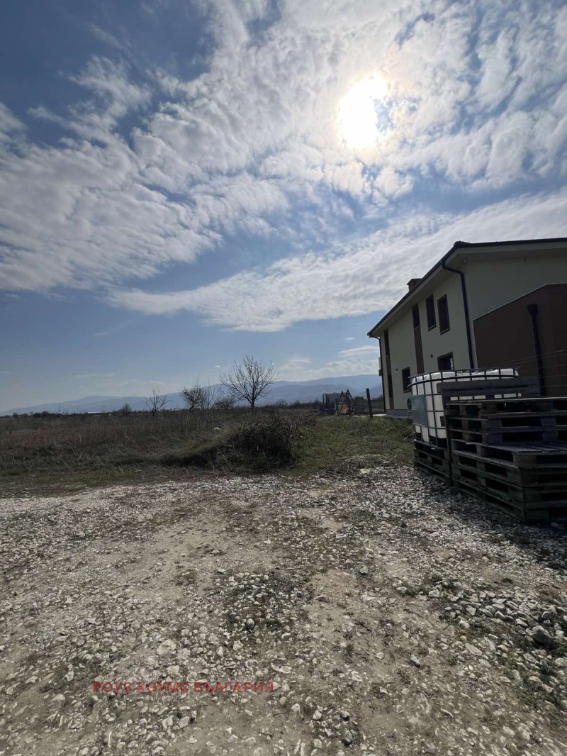 Продава ПАРЦЕЛ в град Пловдив, Беломорски - 722 кв.м / 139 900 € » 273 620.62 лв., РОУЗ ХОУМС БЪЛГАРИЯ