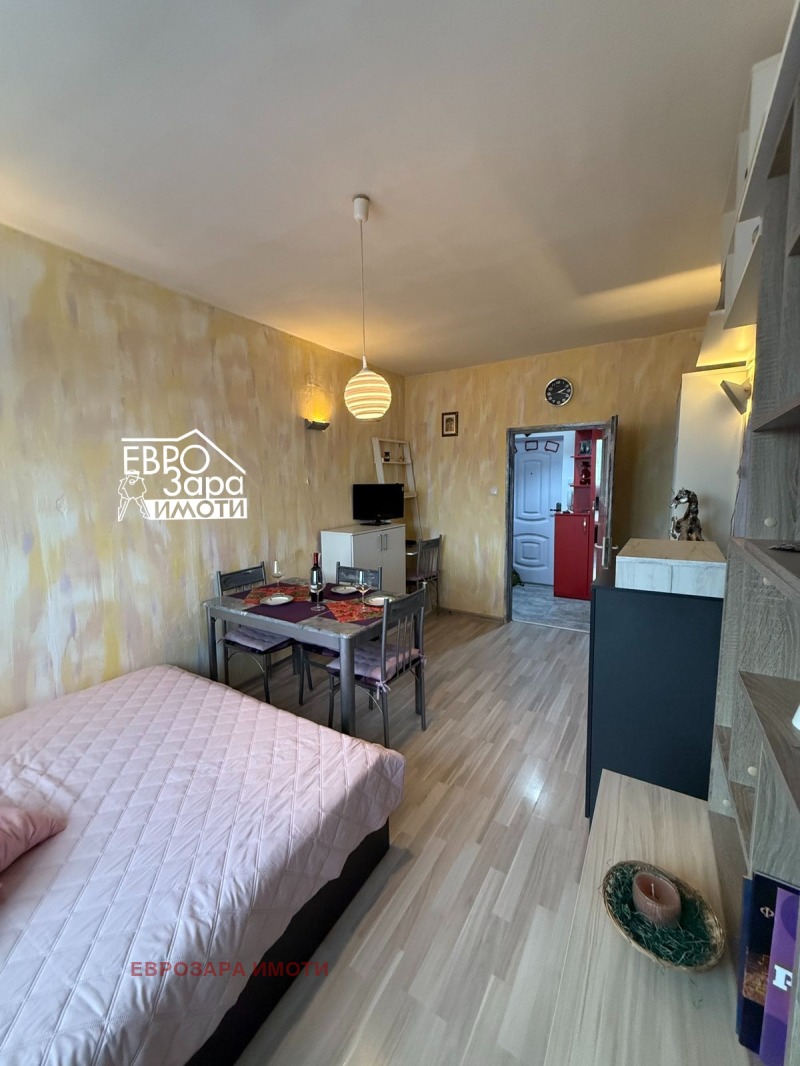 For Sale  Studio Stara Zagora , Tri chuchura - yug , 33 sq.m | 42036508