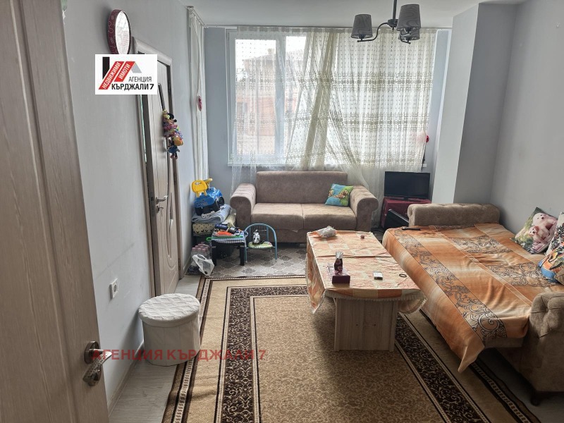 Till salu  1 sovrum Kardjali , Veseltjane , 54 kvm | 63883562 - bild [2]