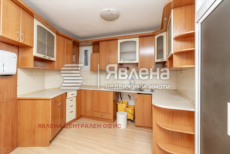 De vânzare  2 dormitoare Sofia , Țentâr , 101 mp | 17460240 - imagine [10]