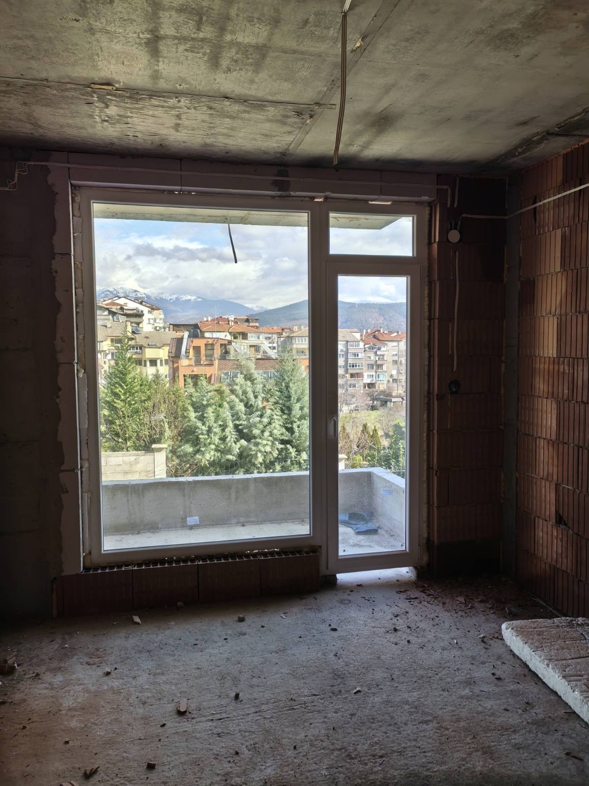 Продава 2-СТАЕН, гр. Благоевград, Освобождение, снимка 2 - Апартаменти - 53466012