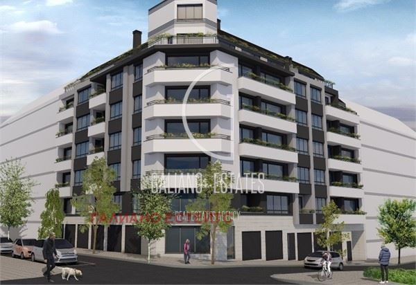Продава МНОГОСТАЕН, гр. София, Център