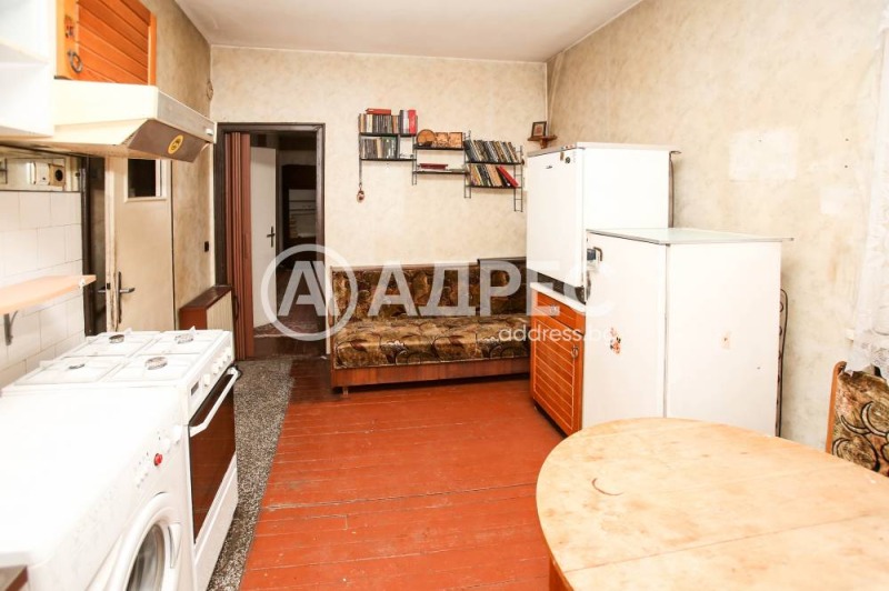 Продава КЪЩА, гр. София, Орландовци, снимка 13 - Къщи - 50779473