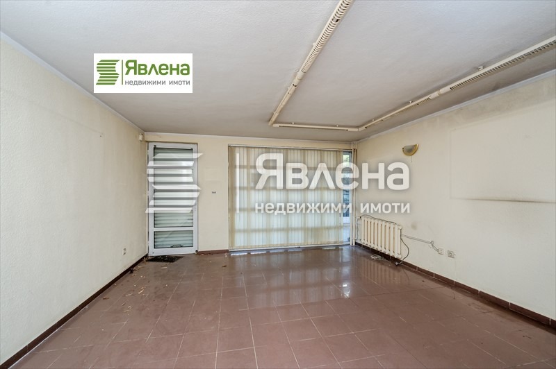 Продава  Магазин град София , Изток , 50 кв.м | 66109498