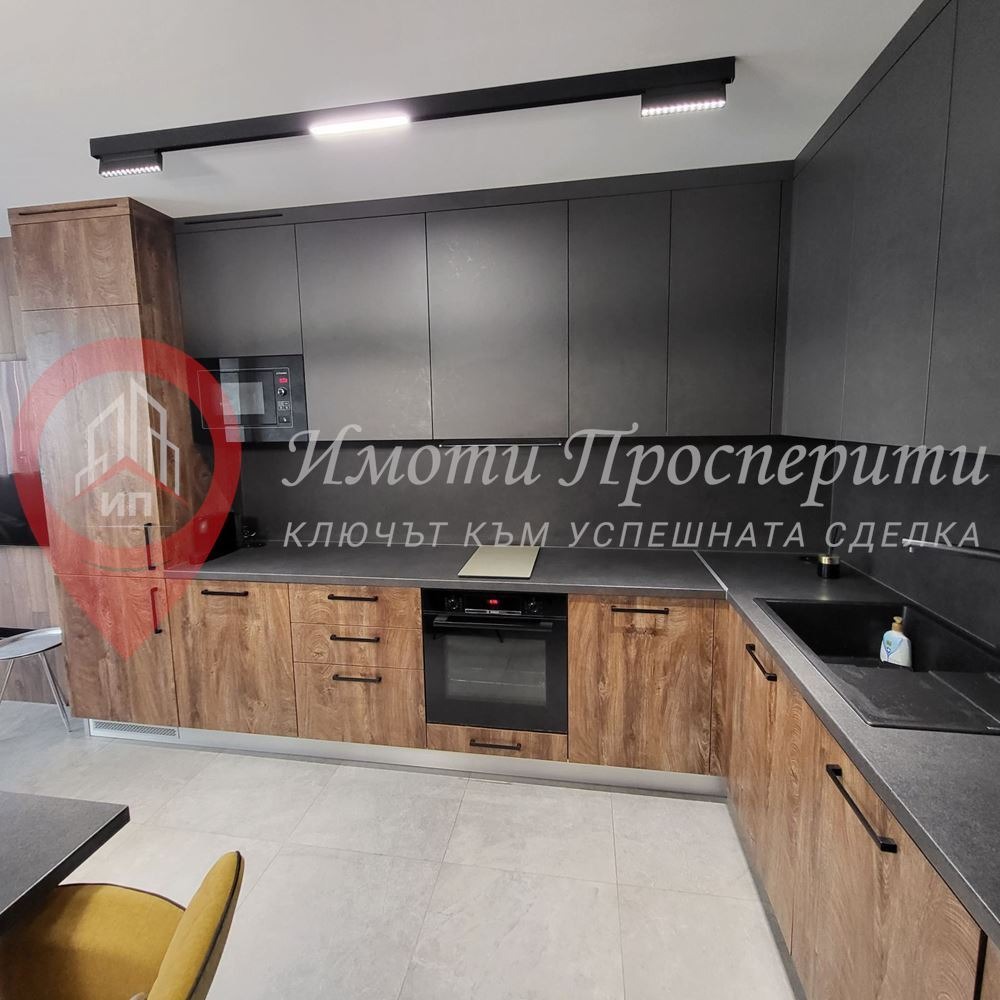 Продава 3-СТАЕН, гр. Перник, Изток, снимка 2 - Апартаменти - 54633274