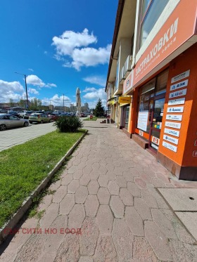 Продажба на имоти в Люлин 8, град София — страница 6 - изображение 14 