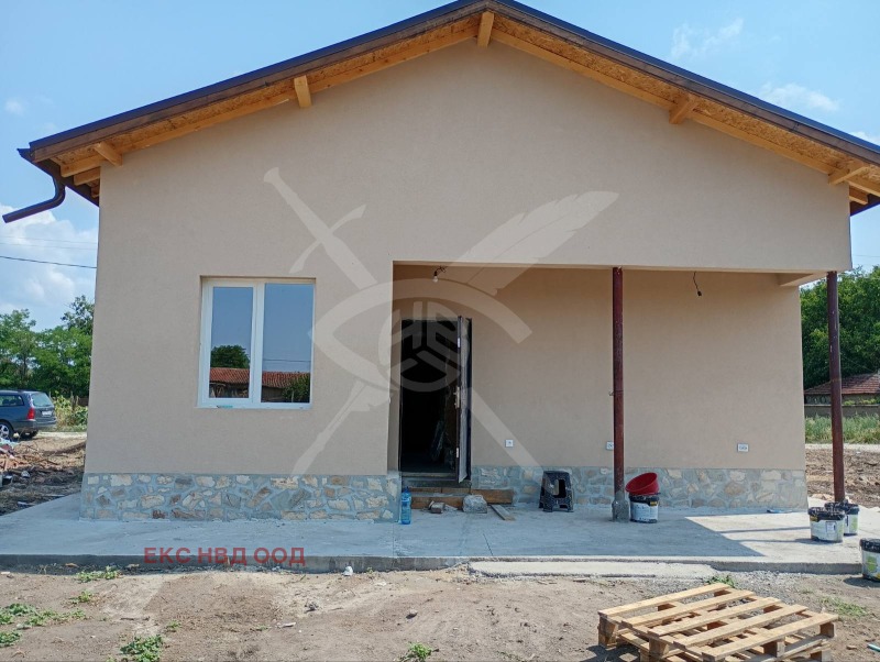 In vendita  Casa regione Plovdiv , Glavatar , 1114 mq | 86696546
