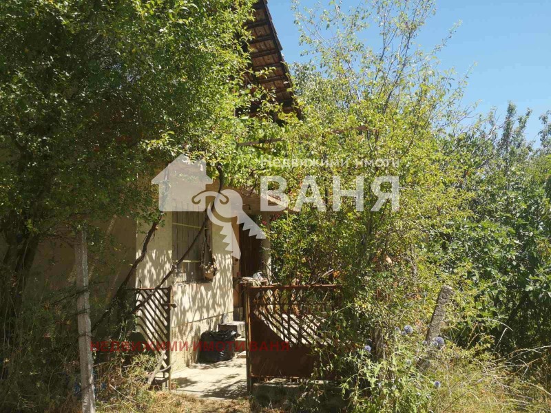 Продава ВИЛА, област Пловдив, гр. Карлово • 38000 € / 74321.54 лв. • 83935553 1