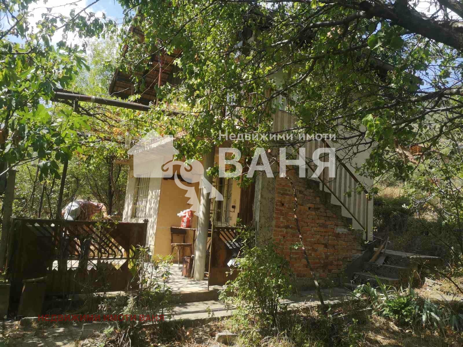 Продава ВИЛА, гр. Карлово, област Пловдив, снимка 2 - Вили - 51976574