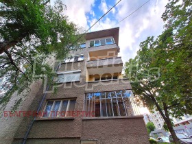 3 yatak odası Akaciya, Veliko Tarnovo