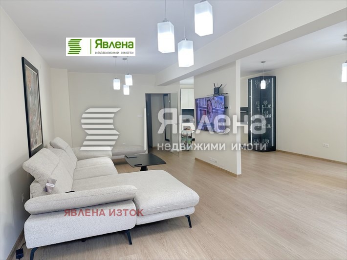 Продава 4-СТАЕН, гр. София, Център, снимка 2 - Апартаменти - 54084647