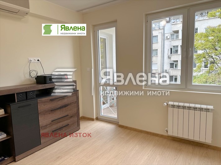Продава 4-СТАЕН, гр. София, Център, снимка 12 - Апартаменти - 54084647