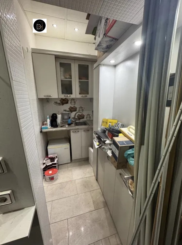 Продава МАГАЗИН, гр. Пловдив, Тракия, снимка 4 - Магазини - 53994779